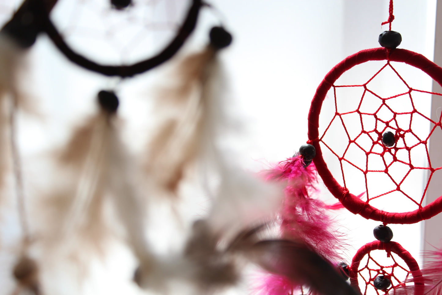 Bali Dreamcatcher Kleiner Hoop - Creme/Braun/Schokolade (verschiedene Farben)