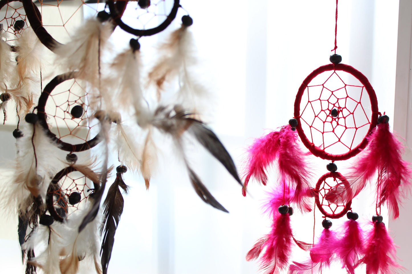 Bali Dreamcatcher Kleiner Hoop - Türkis/Rosa/Violett (verschiedene Farben)