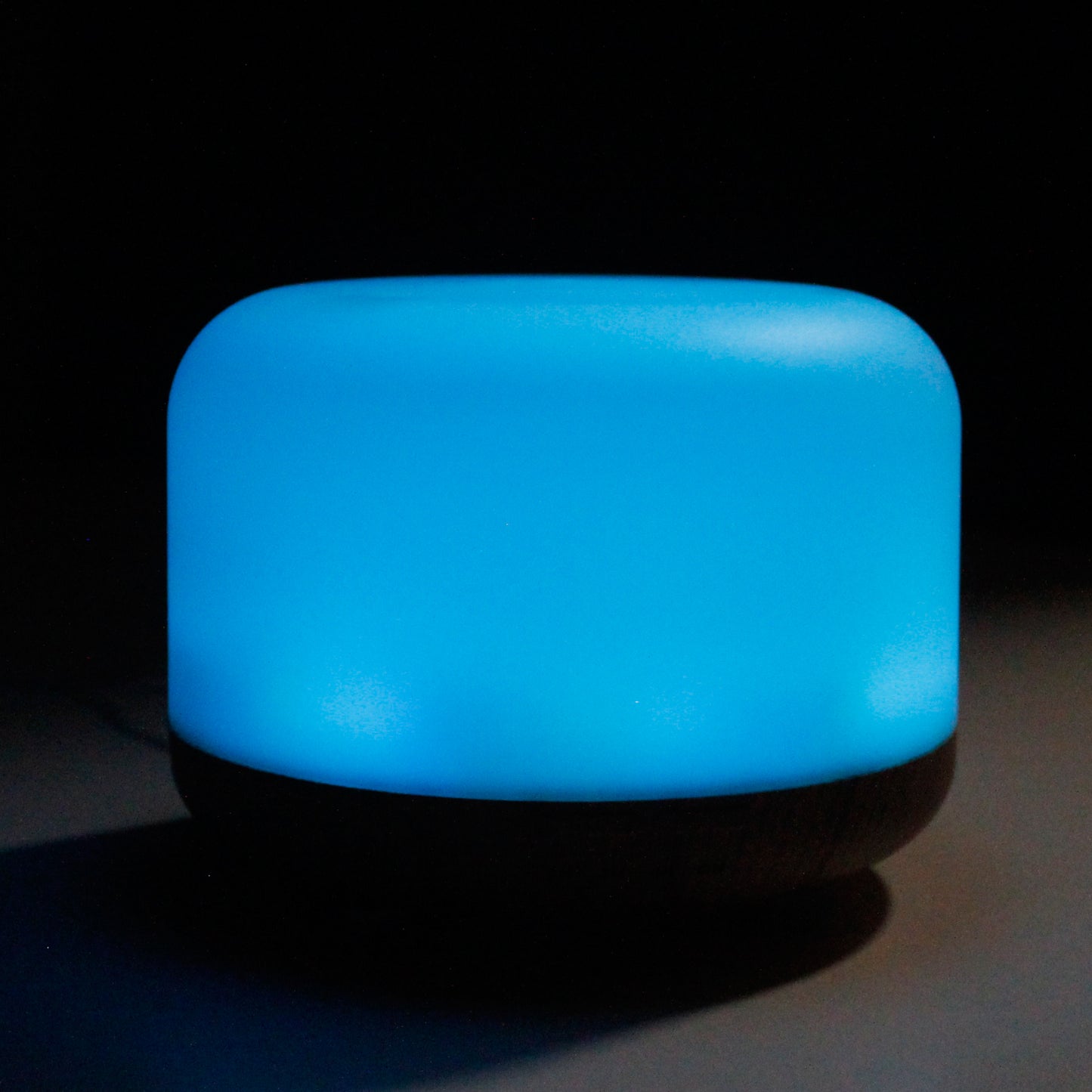Atomiseur Aarhus - Pod classique - USB - Changement de couleur - Minuterie