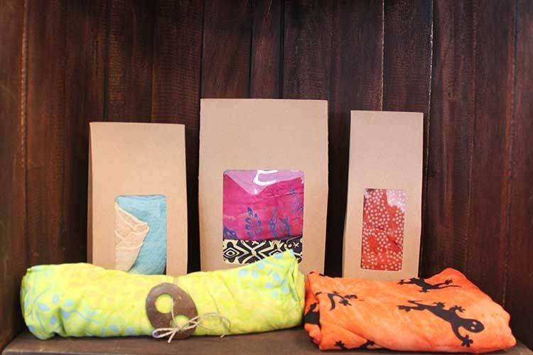 Displaybox mit Fenster - 21x11x6cm