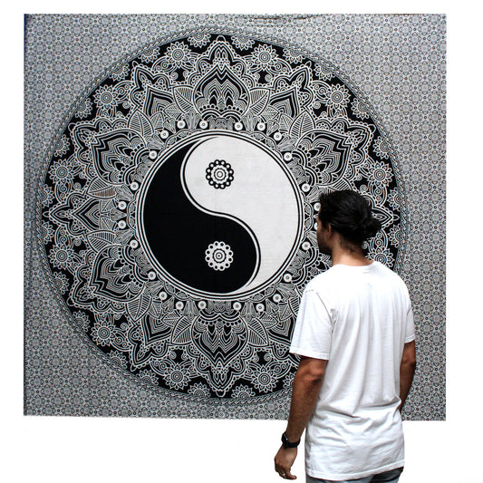 Couette double en coton noir et blanc + tapisserie - Ying Yang