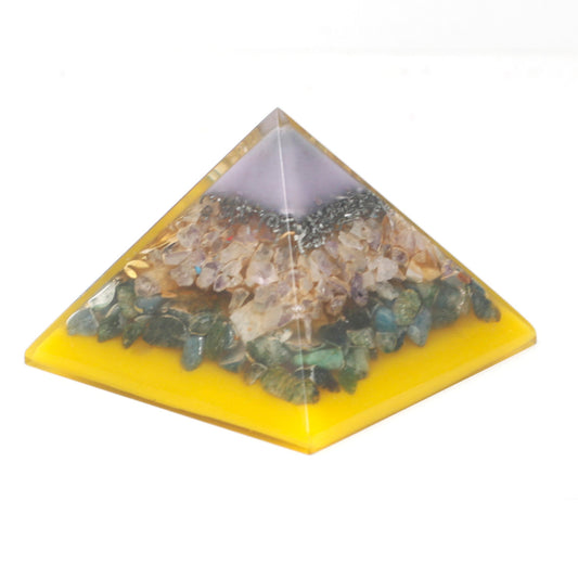 Große Orgonitpyramide 70 mm – Chakra-Edelsteine 70 cm – Baum (Goldbasis)