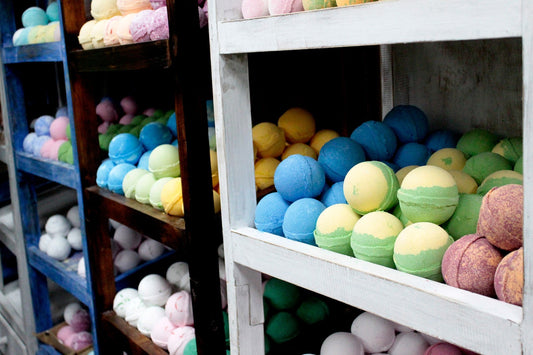 Présentoir à 5 étagères pour bombes de bain - Blanc