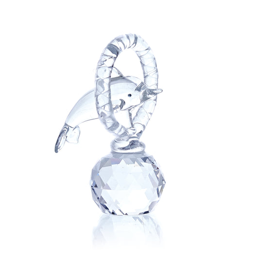 Dauphin sautant à travers un cerceau (petit)