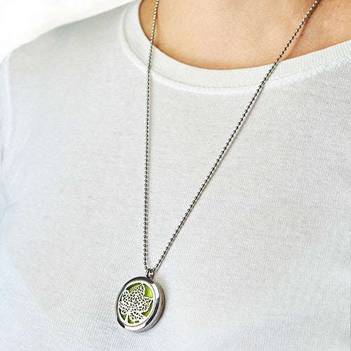 Collier diffuseur d'aromathérapie 30 mm - Fleur de vie