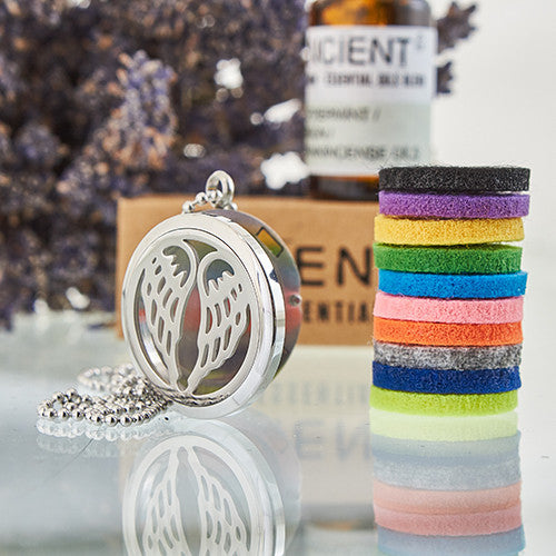 30 mm Aromatherapie-Diffusor-Halskette – Engelsflügel