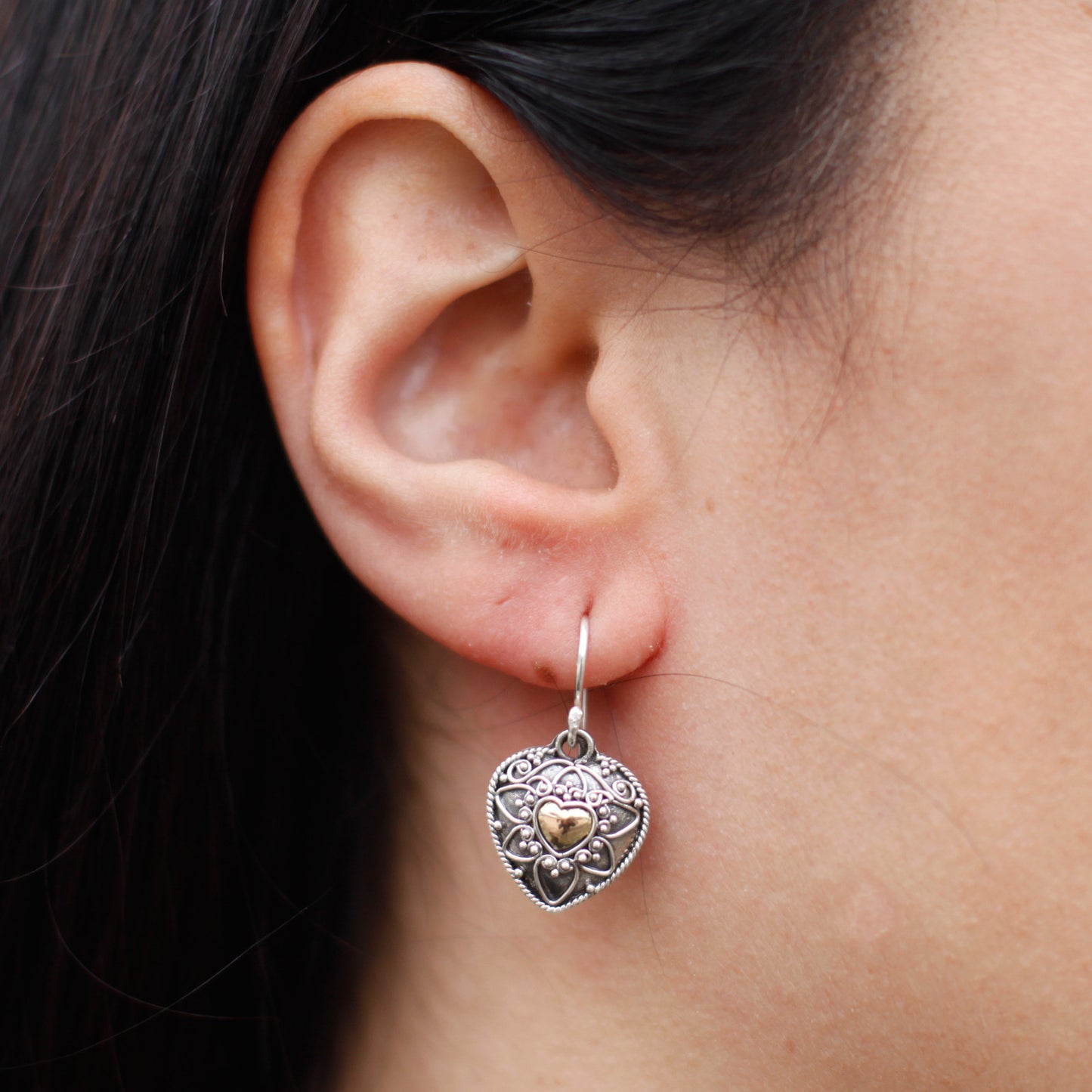 Pendiente de Plata y Oro - Corazones de Mandala