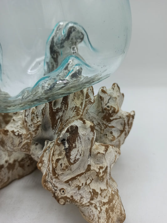Geschmolzenes Glas auf gebleichtem Holz - Große Schale