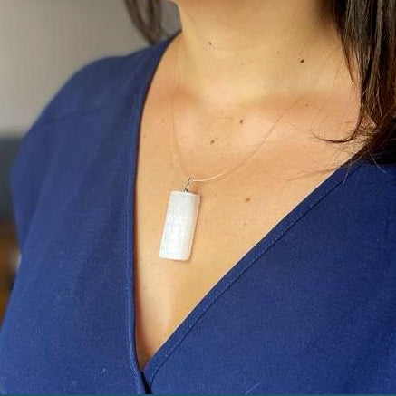 Natürlicher Selenit-Anhänger