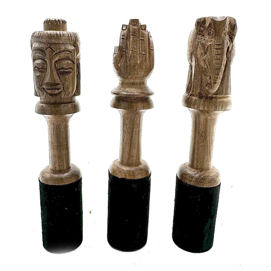 Holzstab - 14cm - Buddha-Schnitzerei