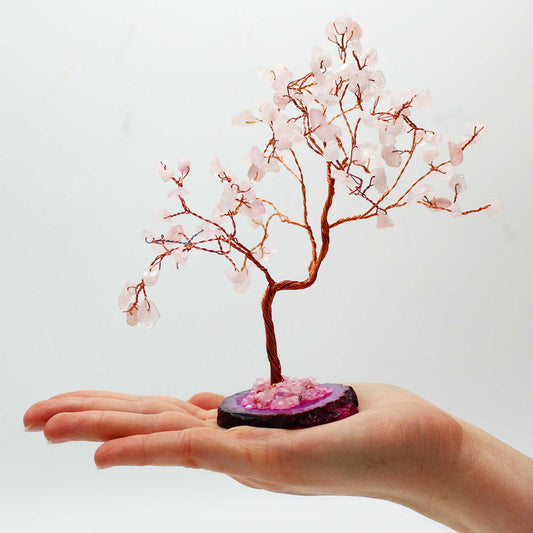 Grand arbre à pierres précieuses : quartz rose sur base d'agate rose (100 pierres)