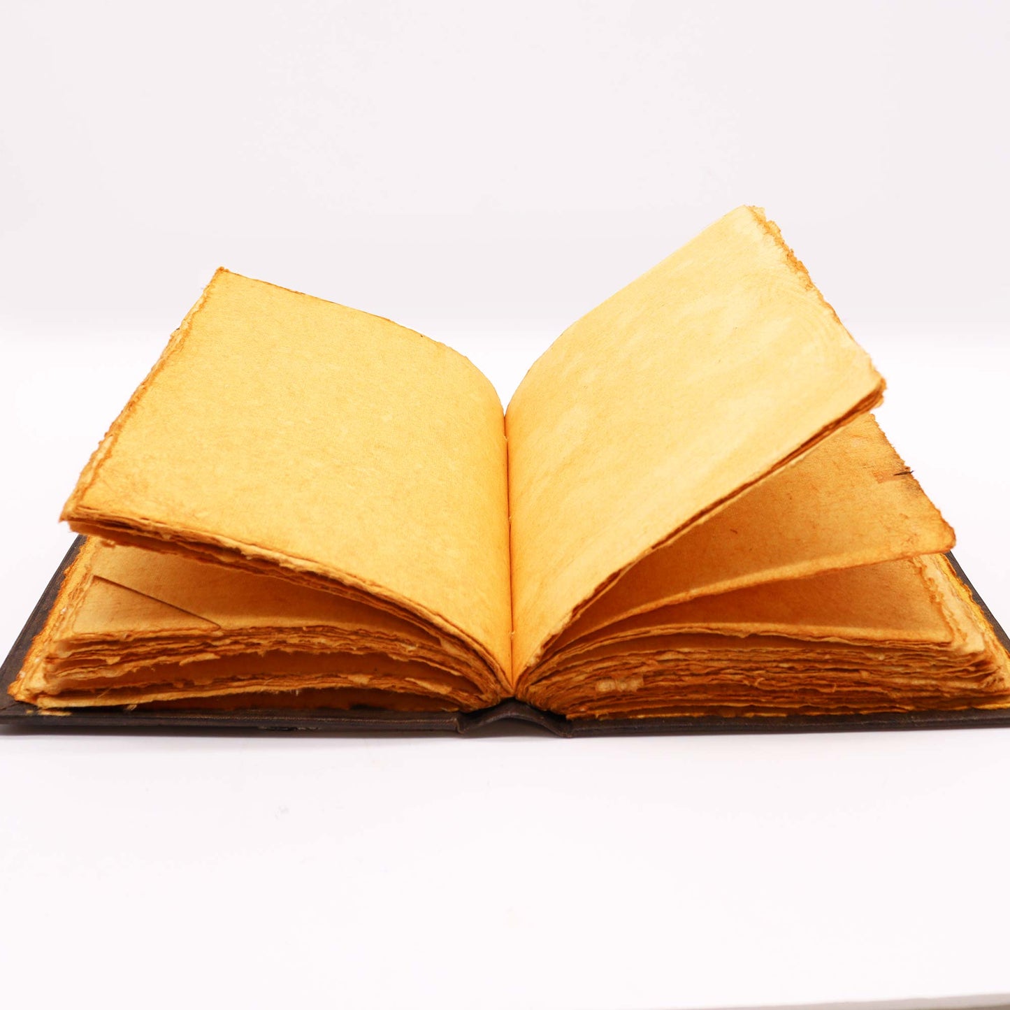 Libro Marrón - Decoracion de triple luna de zinc con bordes de cubierta