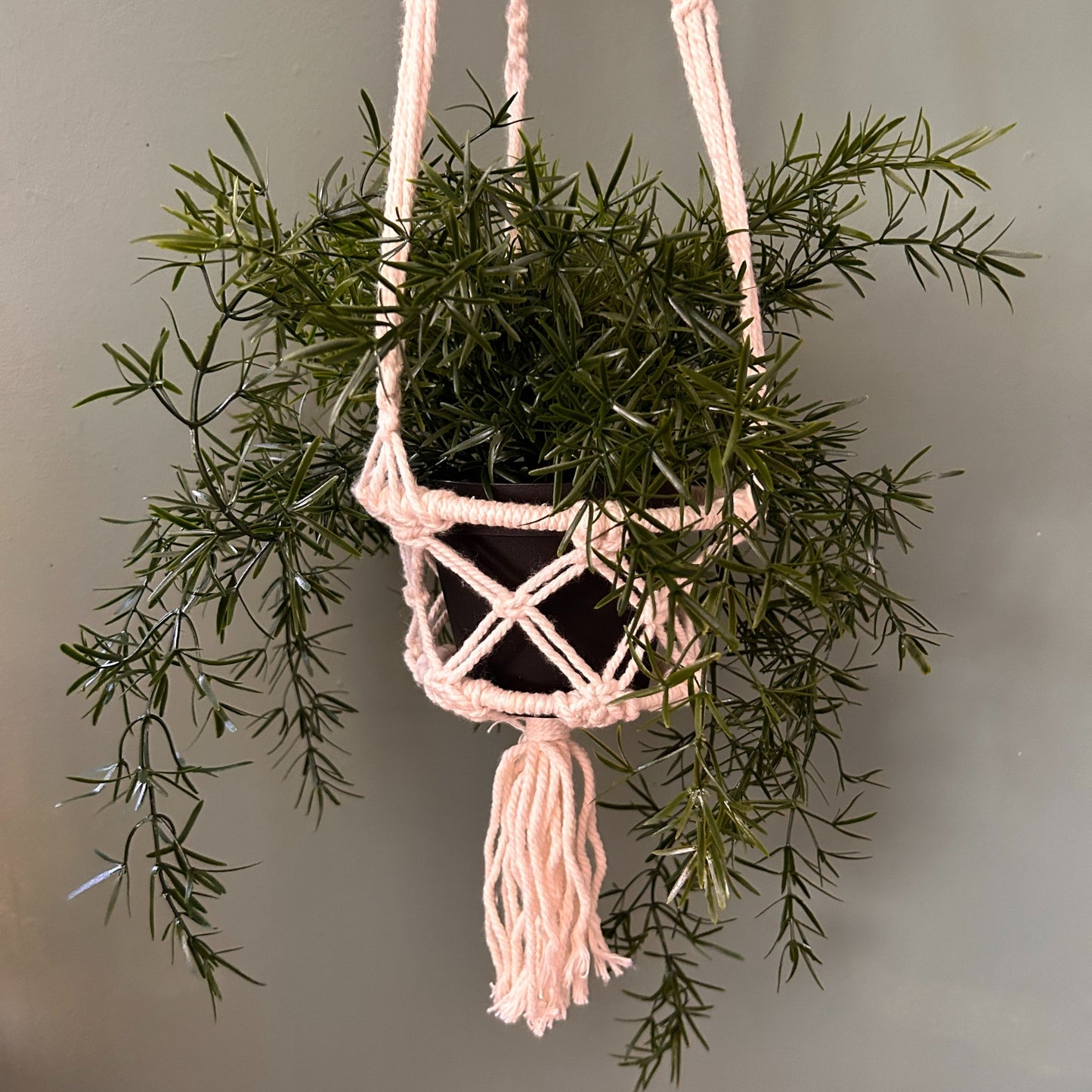 Kleiner Makramee-Übertopf – Natur – 16 cm Ring