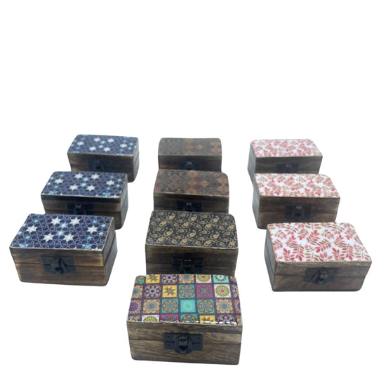 Pillendose aus Holz 9x5x4cm - Meena Work - Sortiert