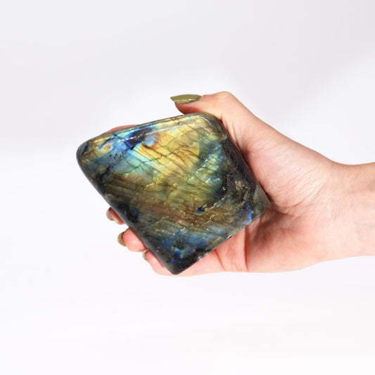 Grosses pierres de labradorite de Madagascar (environ 635-750 g 80-110 mm)