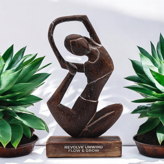 Wooden Woman Yoga - Uralt - Drehen, Entspannen, Fließen und Wachsen