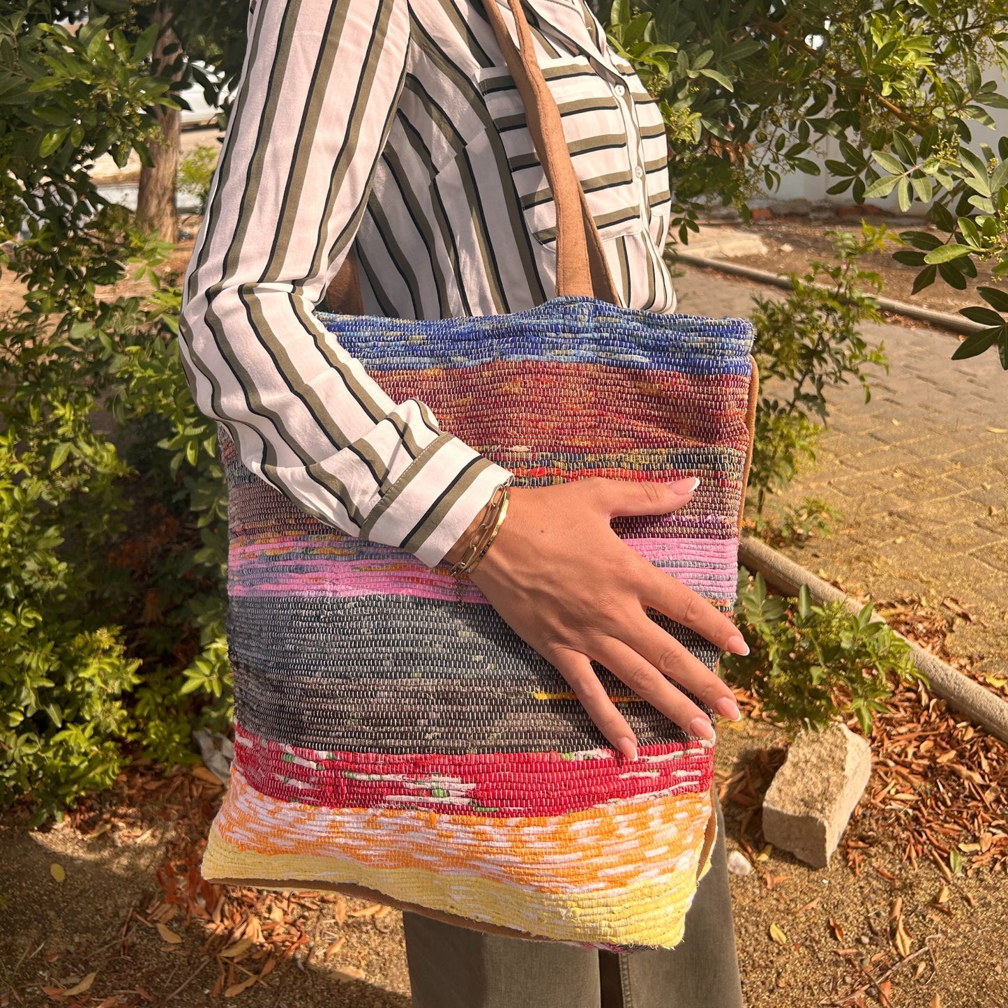 Große recycelte Teppichtasche - Lavendeltöne