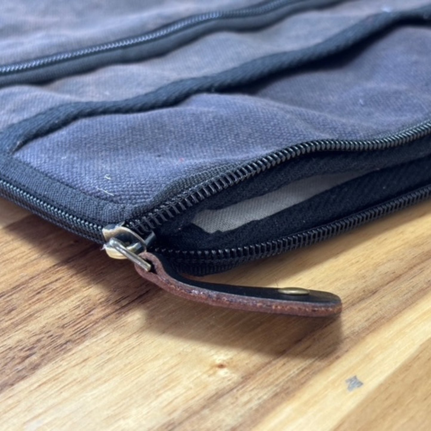 Große Laptophülle aus Canvas – Anthrazit