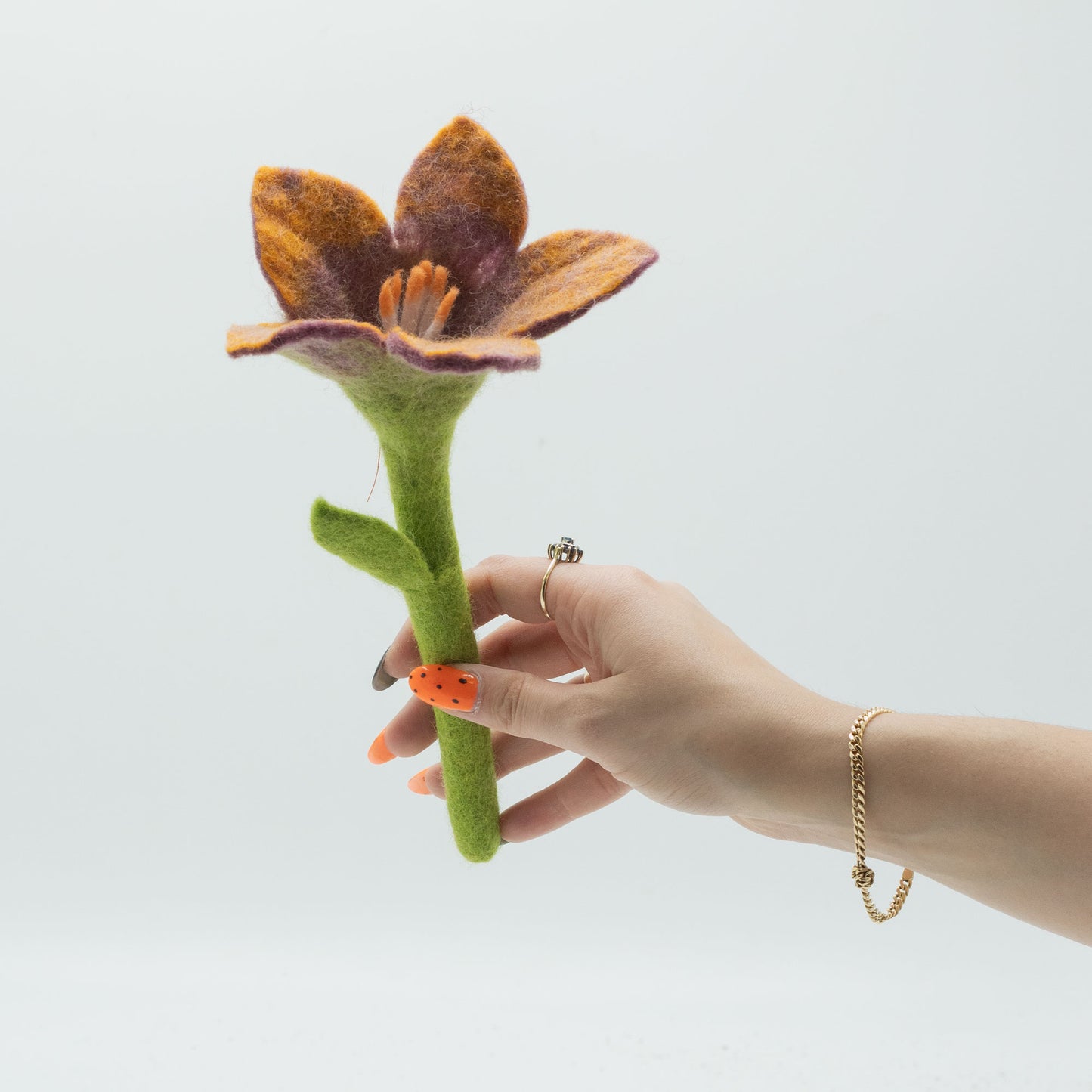 6 x Flores de fieltro - Lirio (colores surtidos)