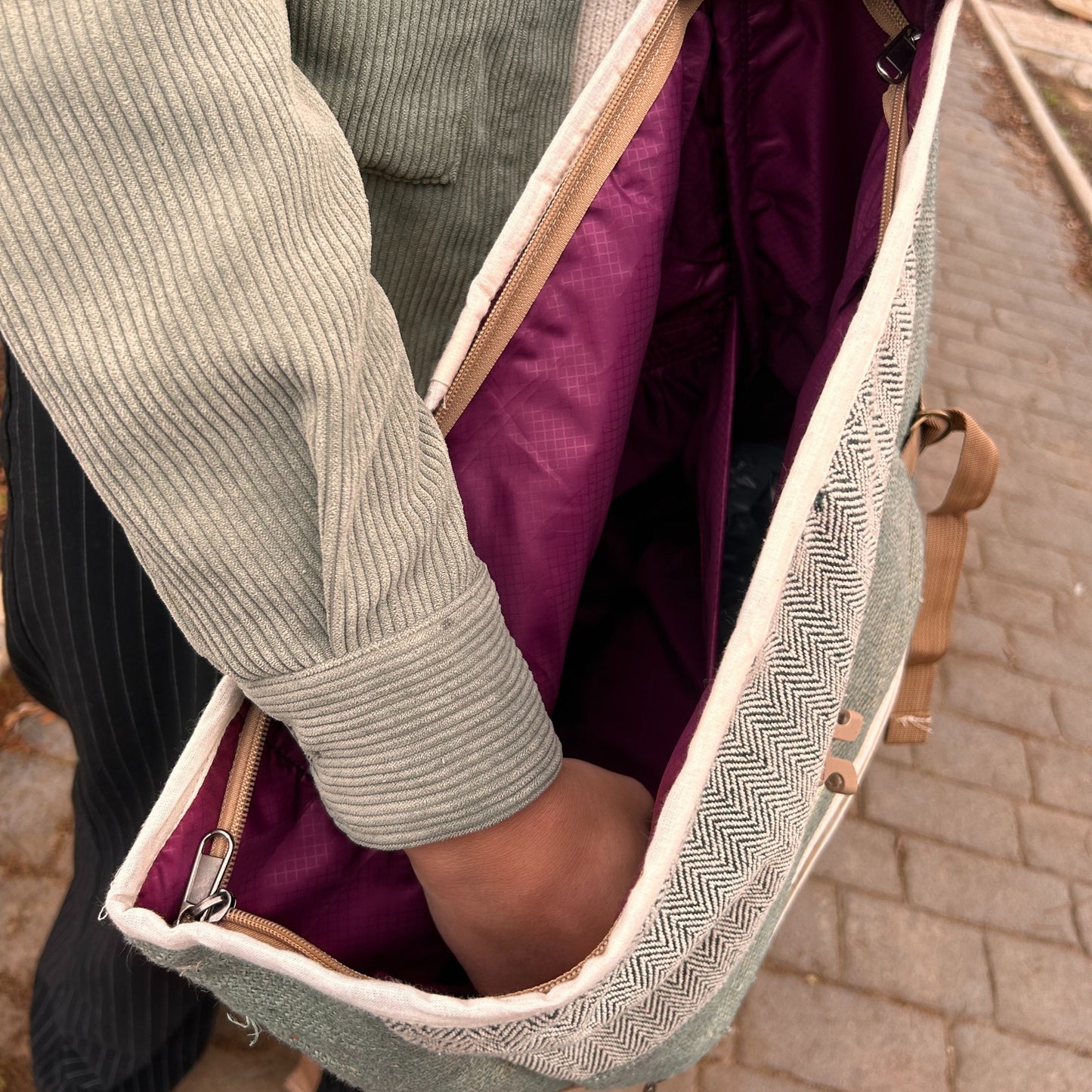 Hanf-Trekking-Rolltop-Rucksack - Salbeigrün