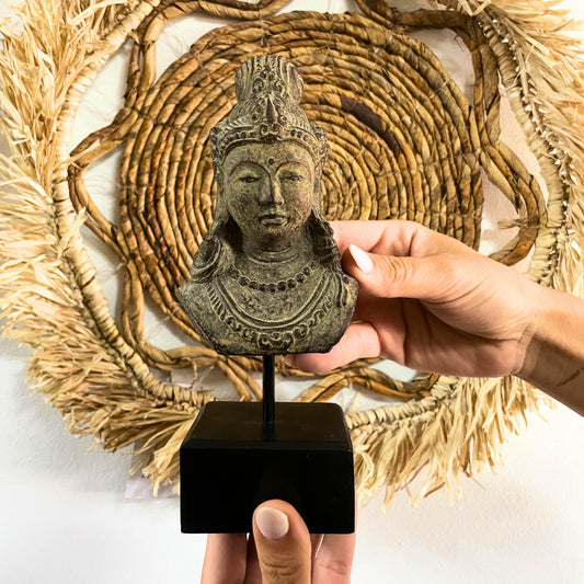 Princesse Java de la Chance sur socle - Gris