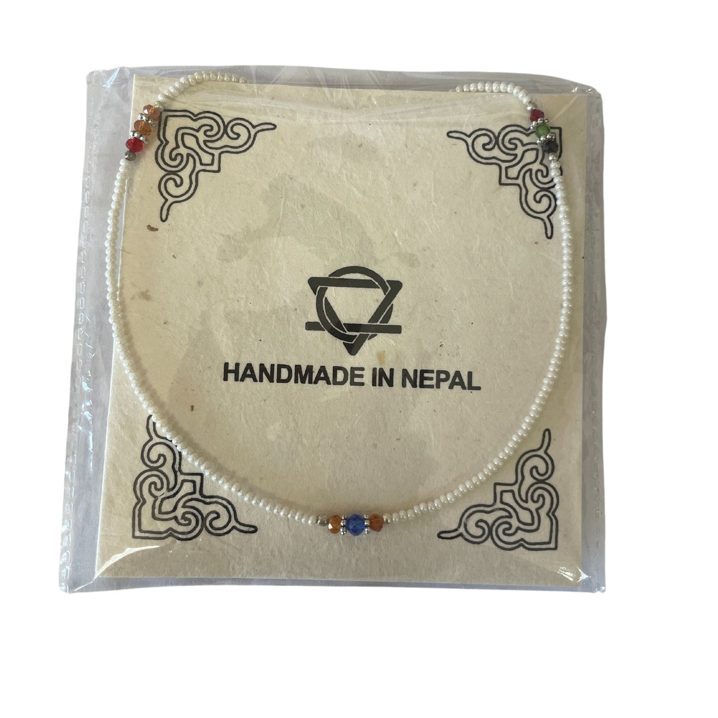 Nepalesische Halskette mit extrafeinen Edelsteinen – Perlen und geschnitzte Perlen