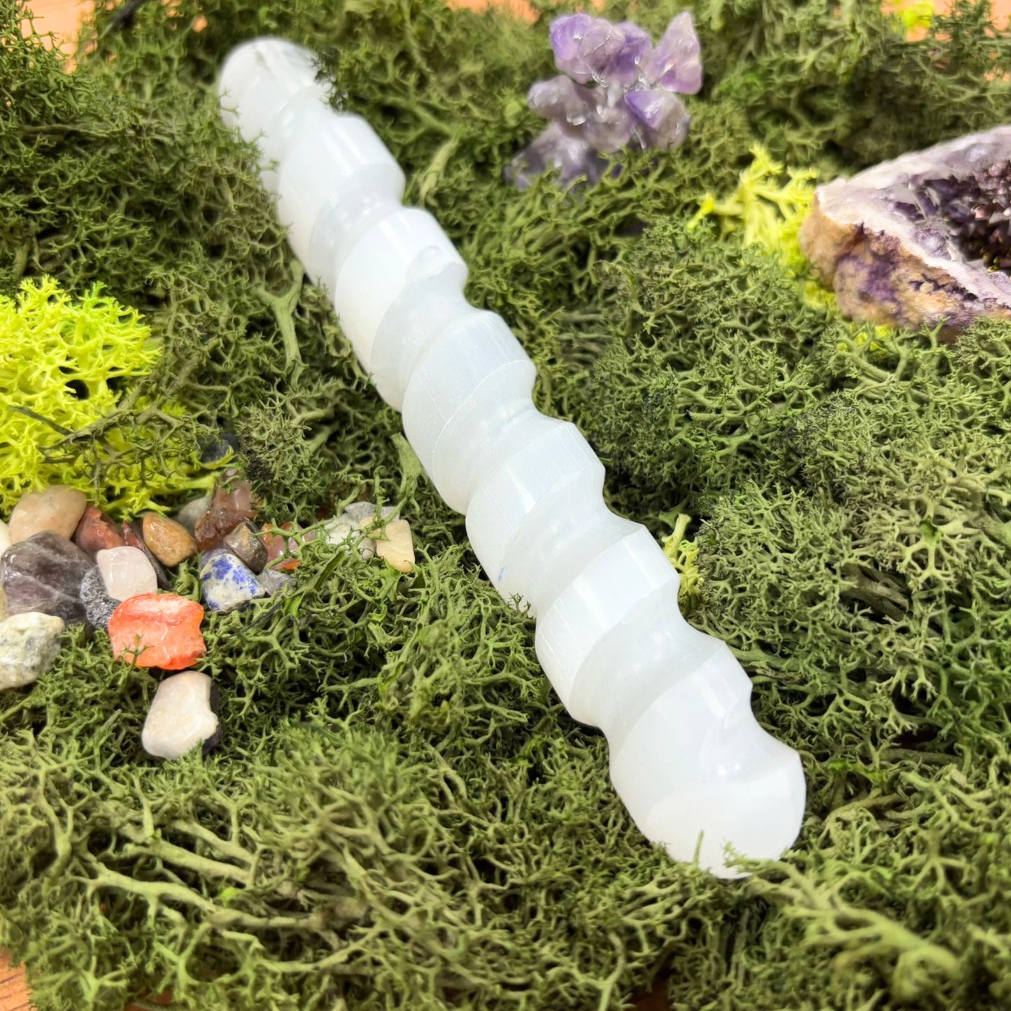 Spiralstab aus Selenit – 16 cm (beide Enden abgerundet)