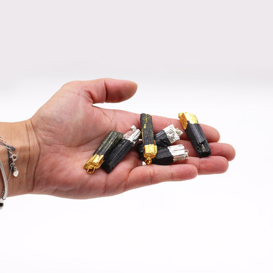 Indische Turmalin- und versilberte Anhänger (6 verschiedene Stücke)