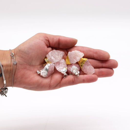 Vergoldete und versilberte Rosenquarzanhänger (6 verschiedene Stücke)