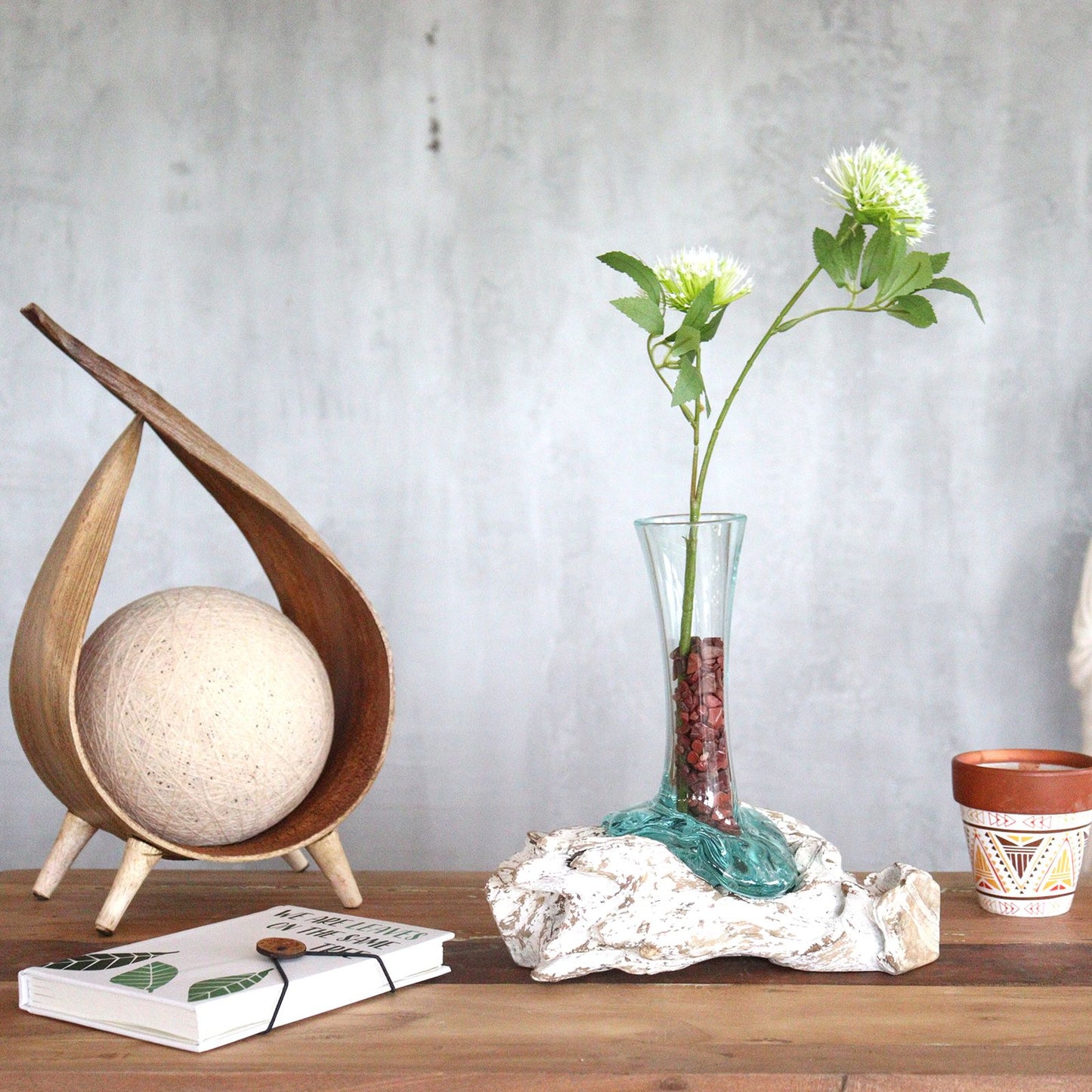 Geschmolzenes Glas auf gebleichtem Holz - Vase - Klein