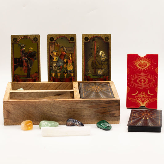 Dreiteilige Tarotbox mit Kartenständer