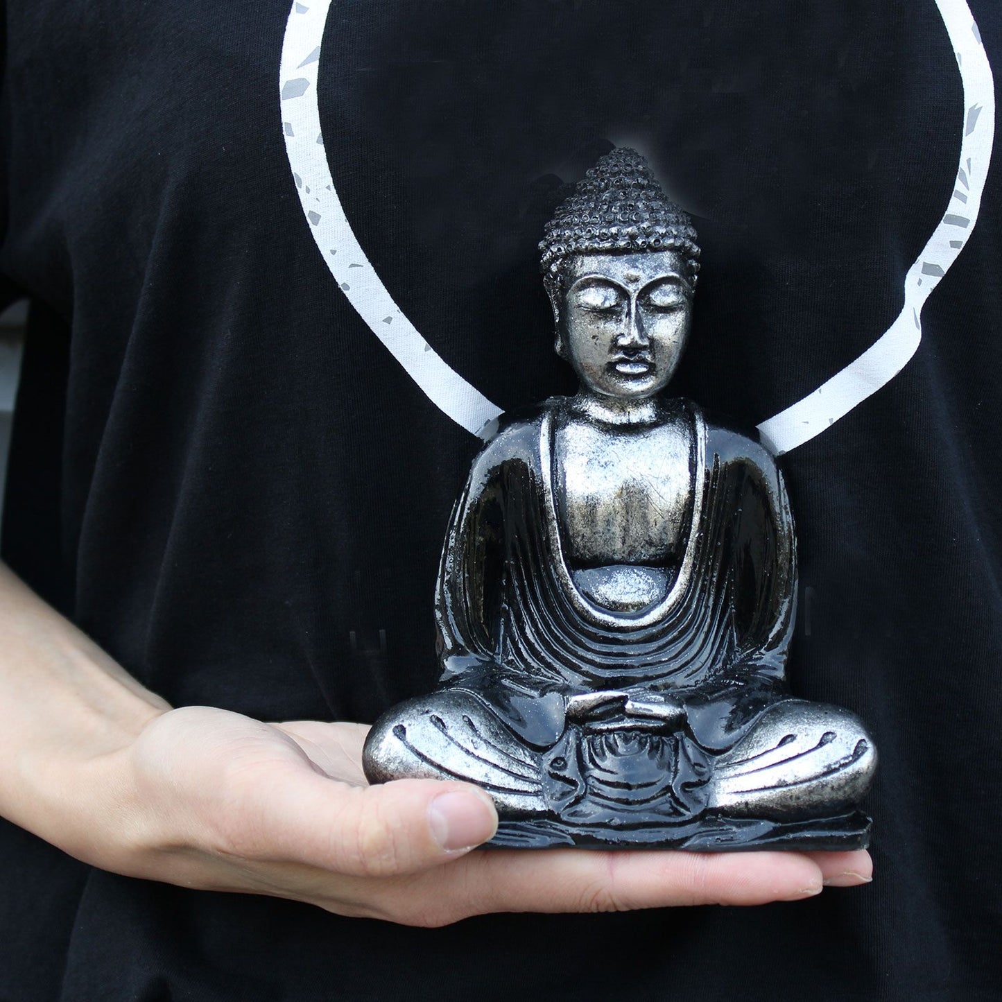 Buddha Grau und Schwarz - Mittel
