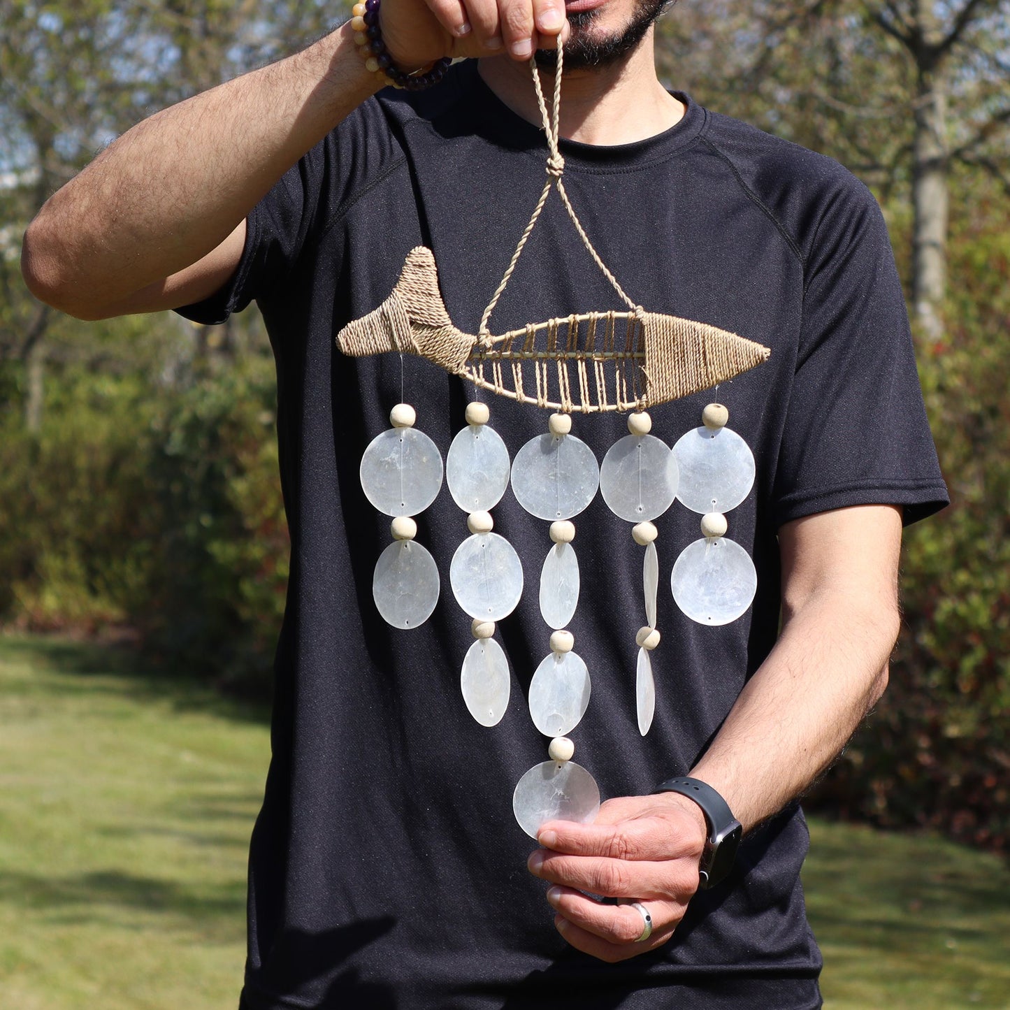 Fisch am Seil und natürlicher Tropfen