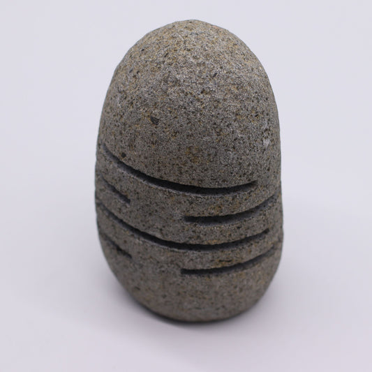 Portavelas de piedra de río natural - Tallado en piedra erguida