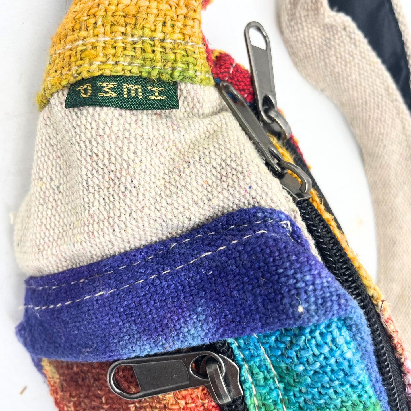 Batik-Gürteltasche aus Hanf