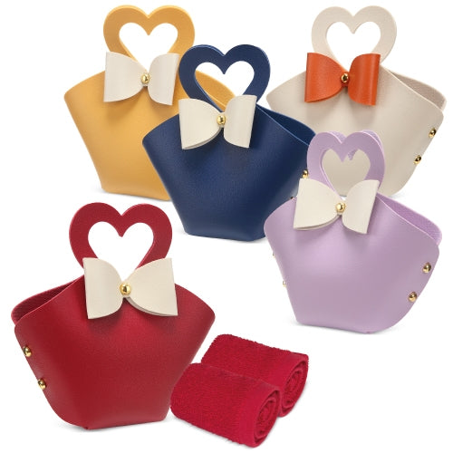 SET AUS 5 TASCHEN MIT HANDTUCH "COQUETTE"