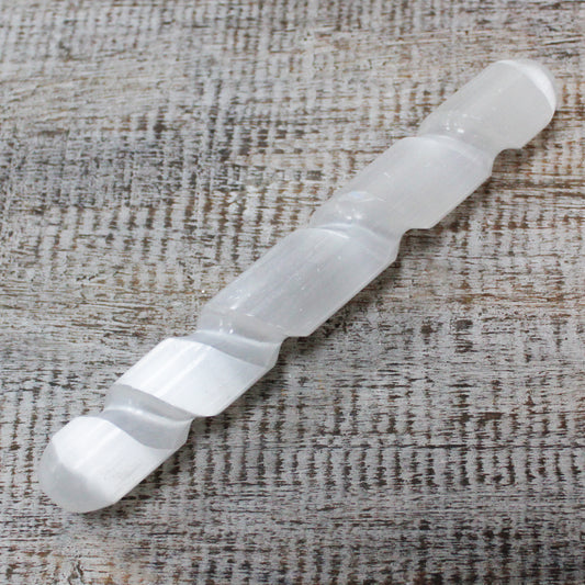 Spiralstab aus Selenit – 16 cm (beide Enden abgerundet)