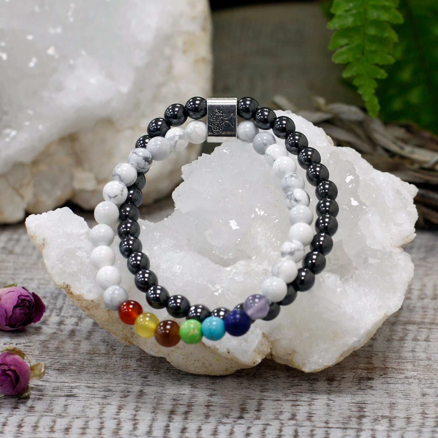Magnetisches Edelsteinarmband - Weißes Howlith-Chakra