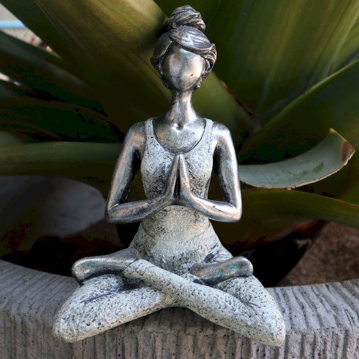 Yoga Lady Figur - Silber &amp; Weiß 24cm