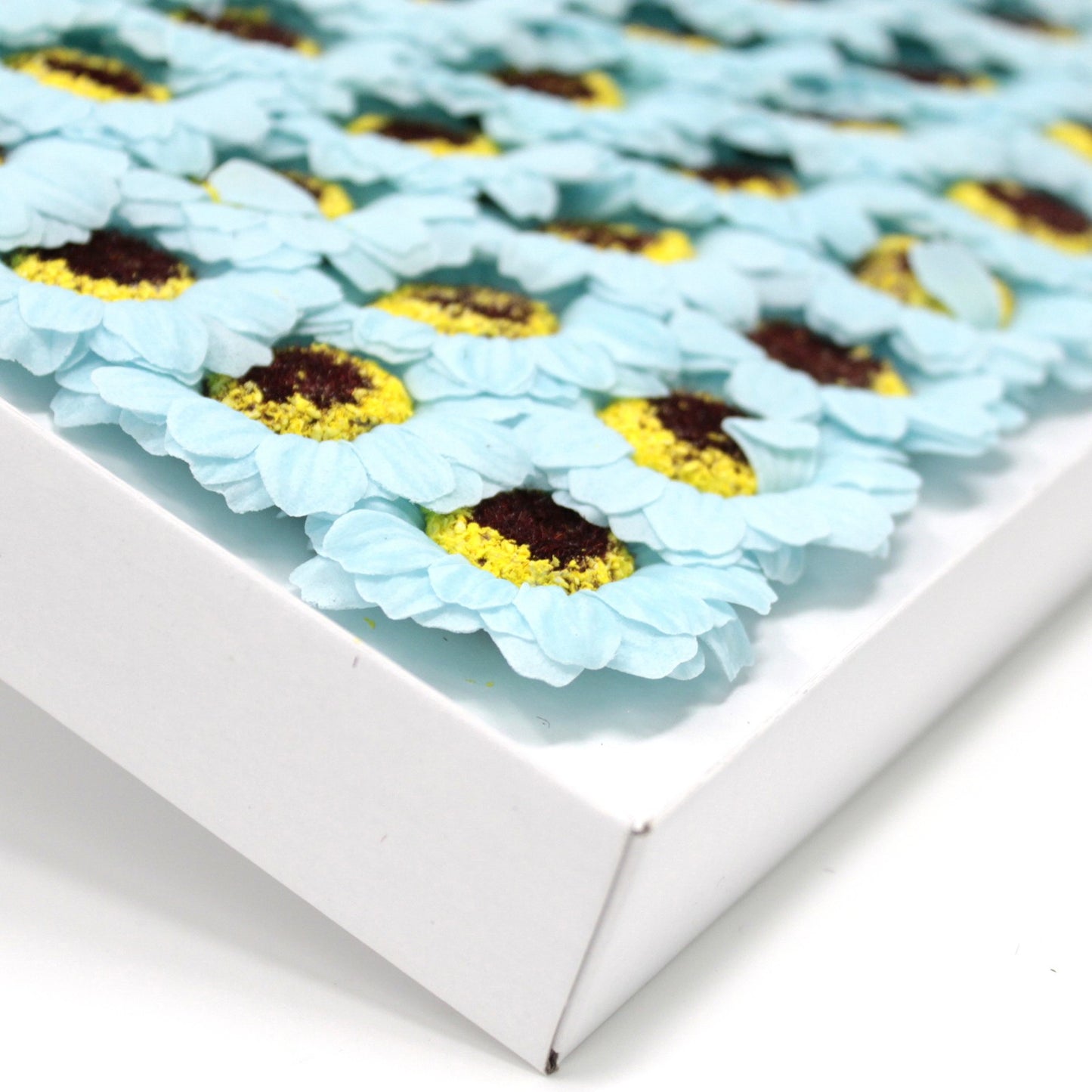 Décoration artisanale de fleurs de tournesol de taille moyenne - bleu bébé