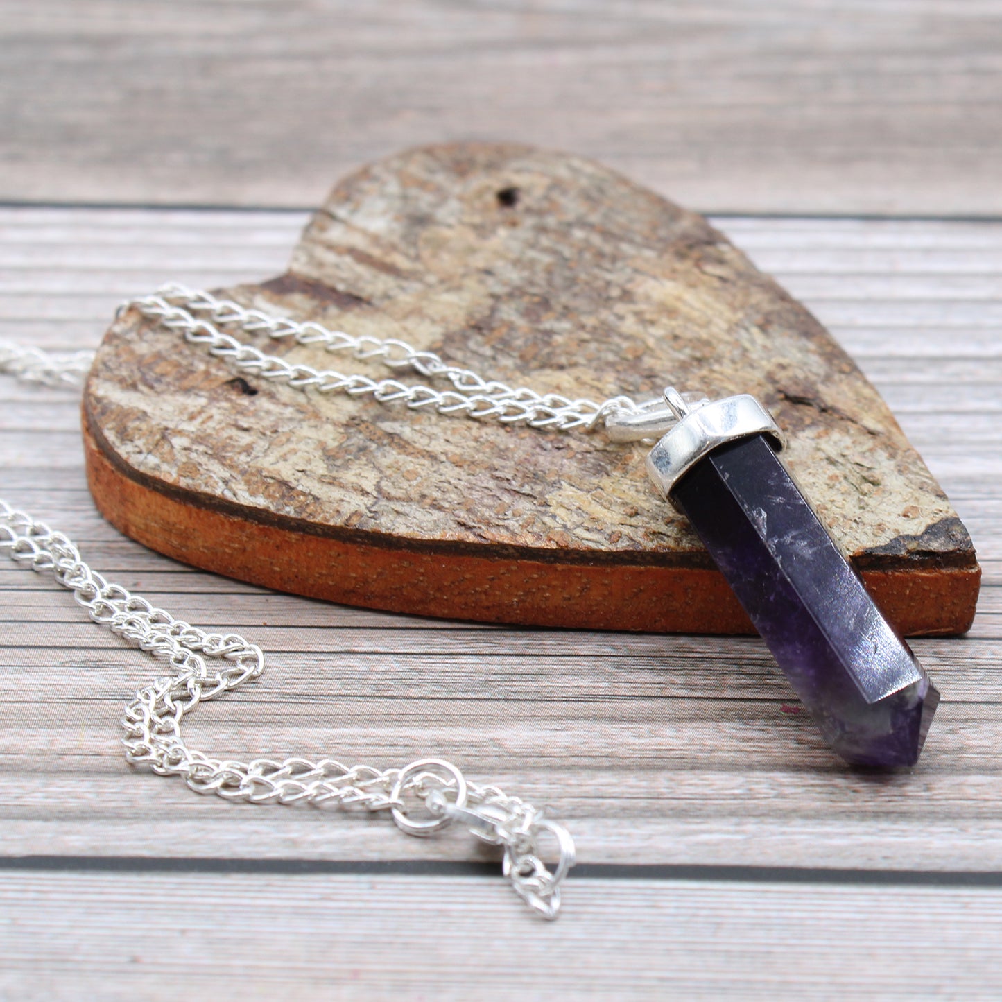 Klassischer Edelstein-Punkt-Anhänger - Amethyst