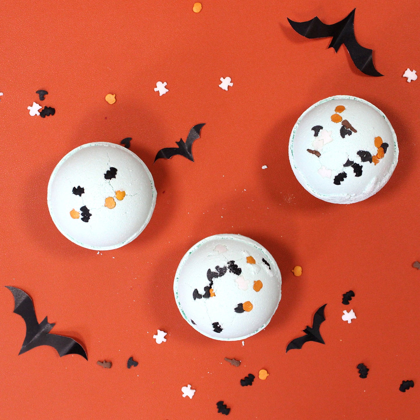 Kokosnuss- und Limetten-Halloween-Badebombe