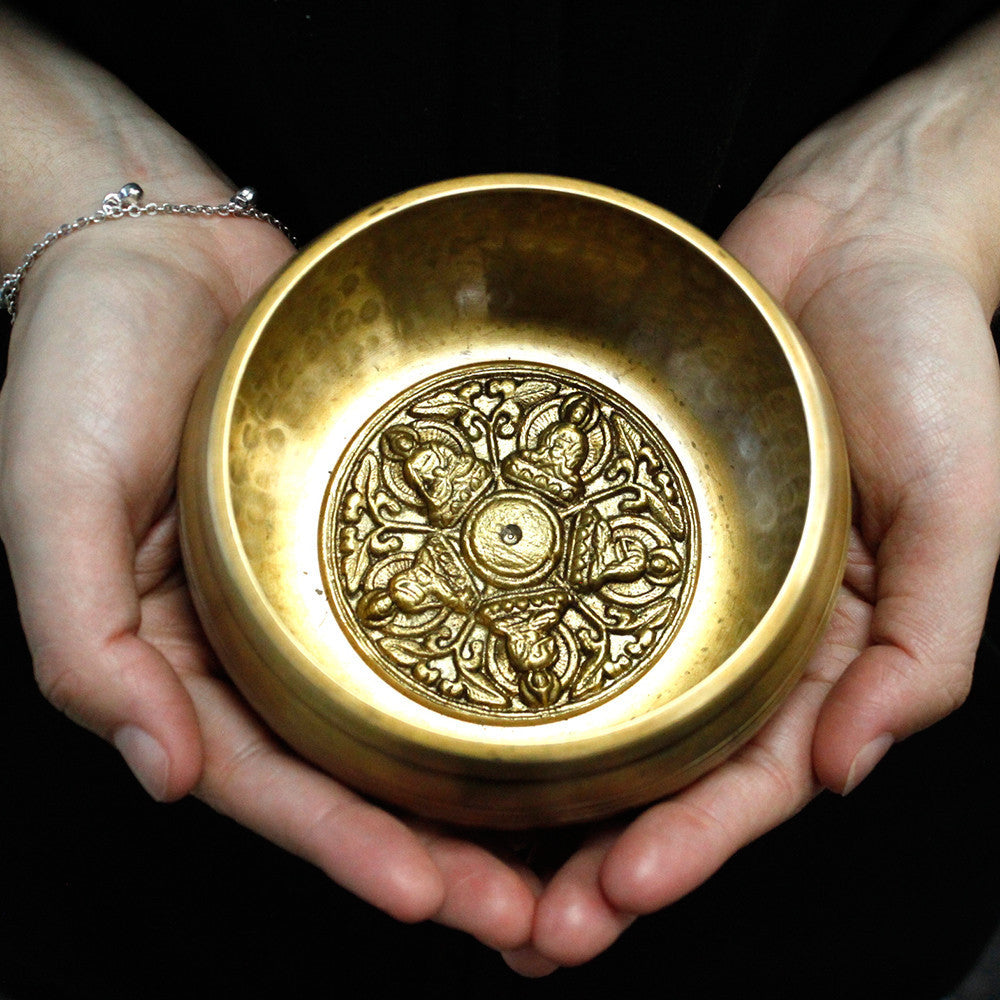 Tibetisches Klangschalen-Set – Fünf Buddhas, 10 cm (mindestens 400 g)