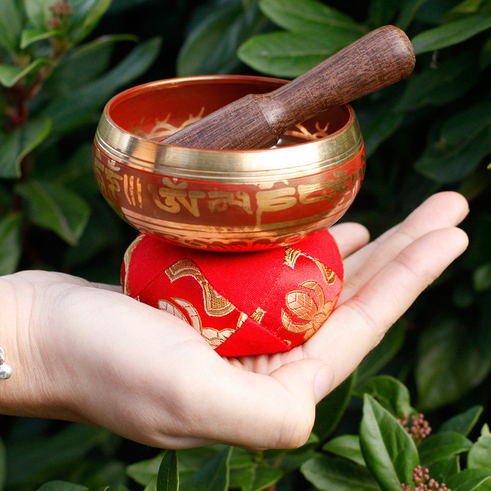 Mini-Geschenkset mit tibetischen Klangschalen – Rot