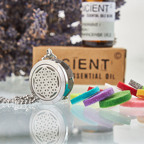 Collier diffuseur d'aromathérapie 25 mm - Fleur de vie