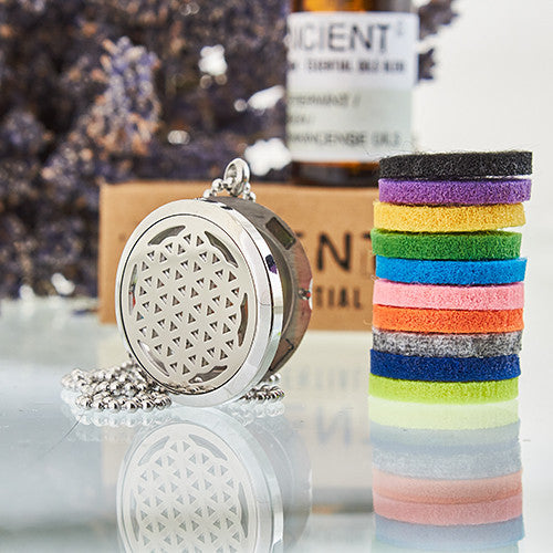 Collier diffuseur d'aromathérapie 30 mm - Fleur de vie