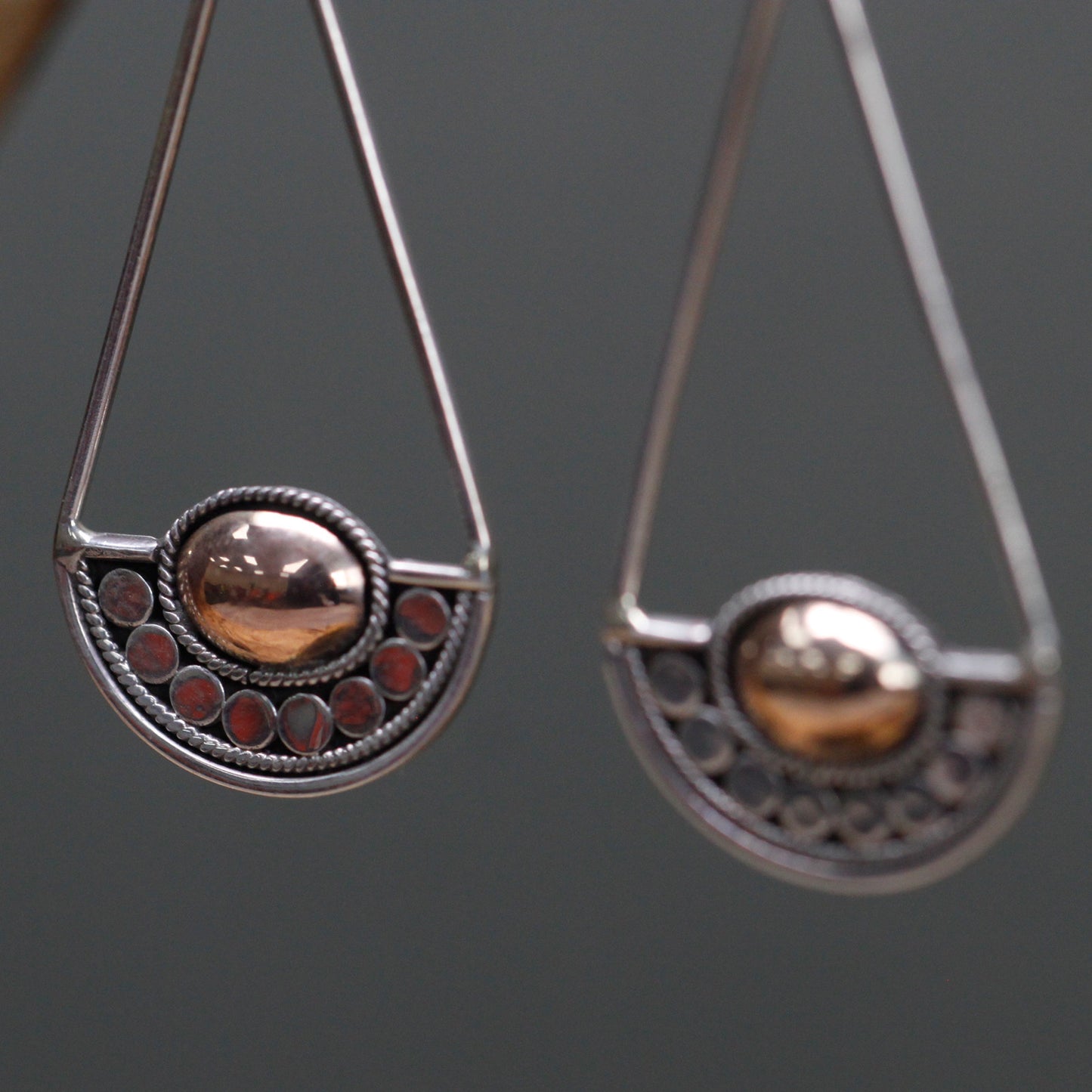 Silber- und Goldohrring - Luna Balance