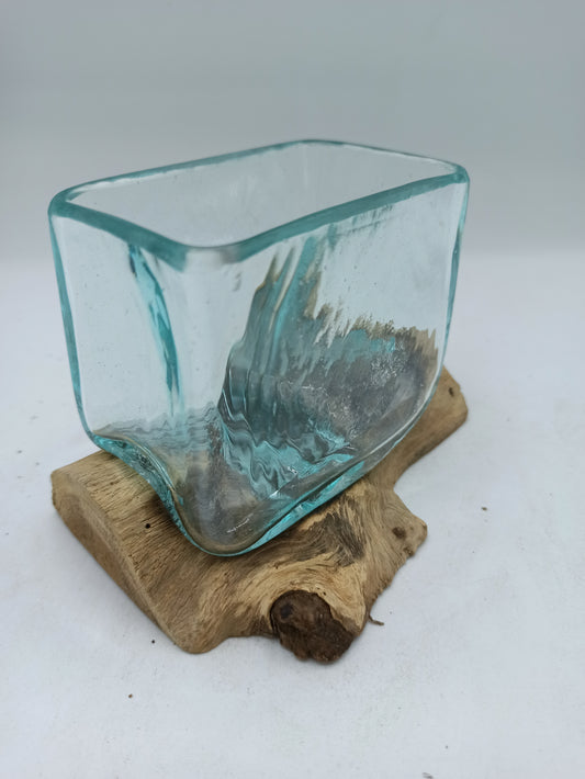 Geschmolzener Glasbehälter auf Holz mit Ständer - Kleine Schale