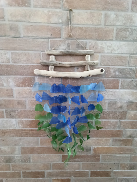 Windspiel aus recyceltem Glas – Blau und Grün