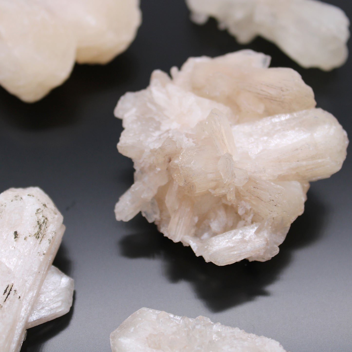 Combinaison de stilbite et d'apophyllite 20-30 mm